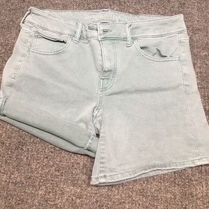 Brand new American Eagle shorts.